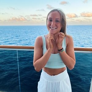 Meet your Posher, Anna